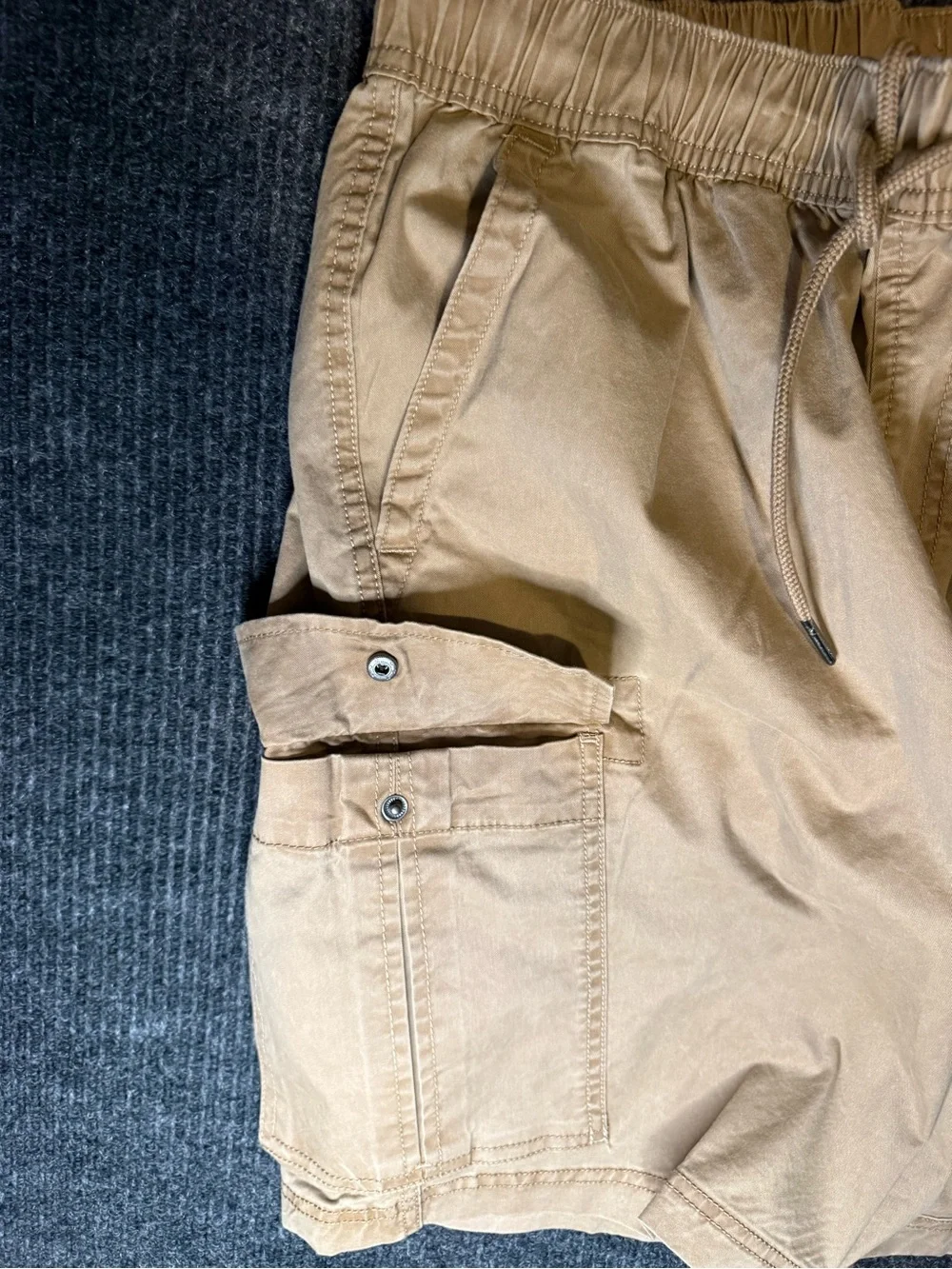 No Boundaries Men's Tan Drawstring Cargo Shorts NWT New S (28-30)